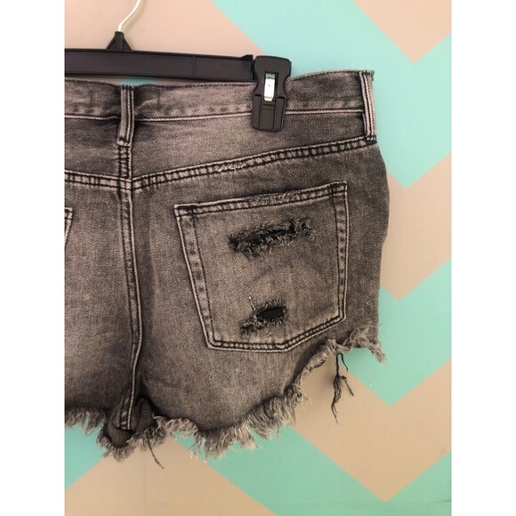 We The Free Free People High Rise Denim Shorts 30 /10 Button Fly Distressed Raw - Picture 7 of 14